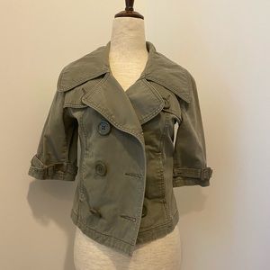 Cropped army green jacket